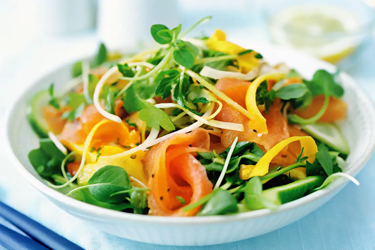 Délicieuse Salade au Saumon Fumé : Un Plaisir Irrésistible 3 Salade au Saumon Fumé